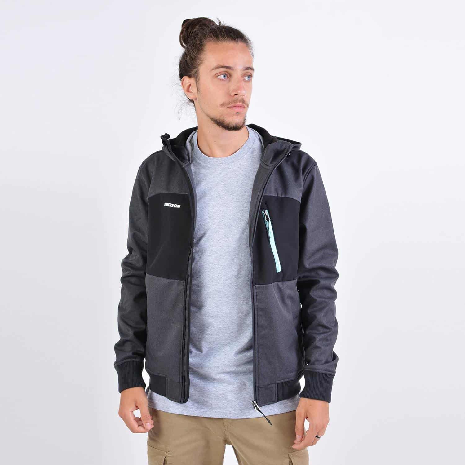 Emerson-Mens-Soft-Shell-Ribbed-Jkt-With-Hood-9000036098_35261