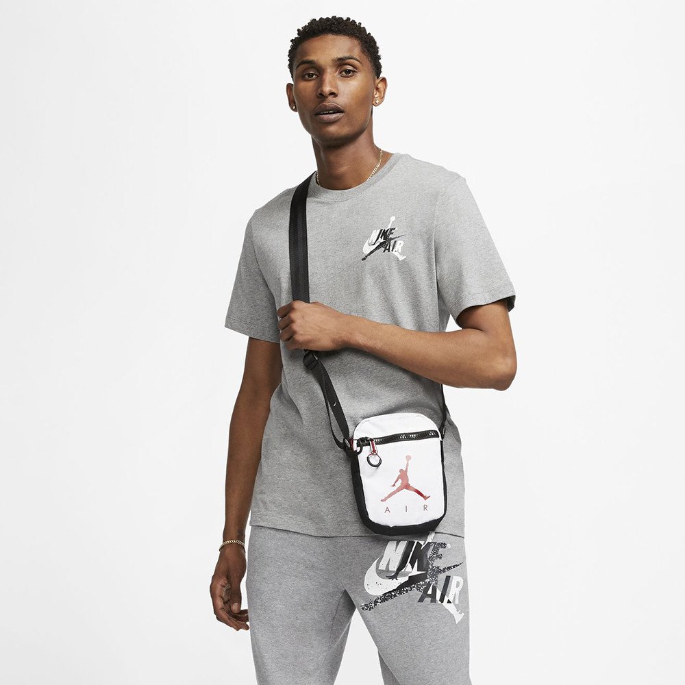 Jordan-Mens-Jumpman-Clscs-Graphic-Tee-9000052572_8653