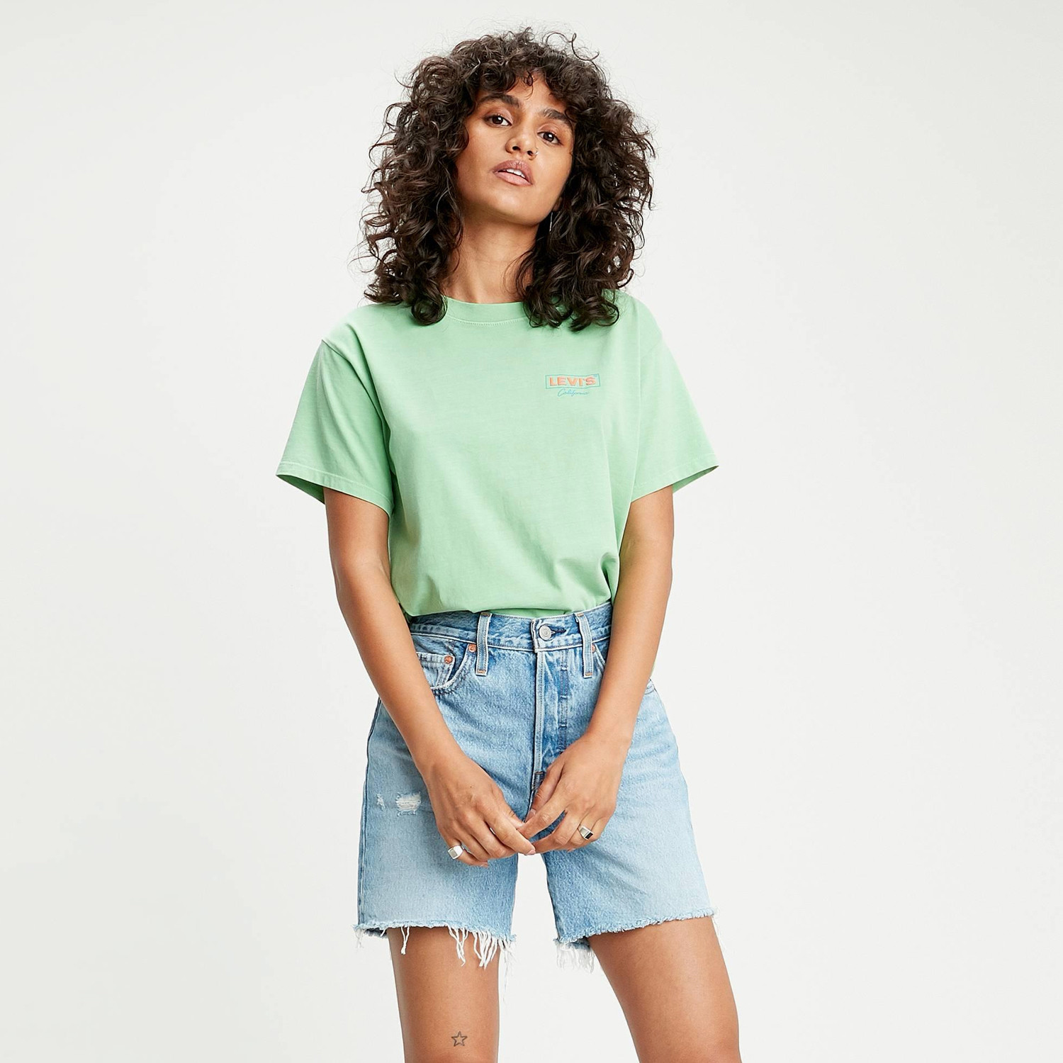 Levis-Graphic-Varsity-Cali-Box-Γυναικεία-Μπλούζα-9000048428_26101