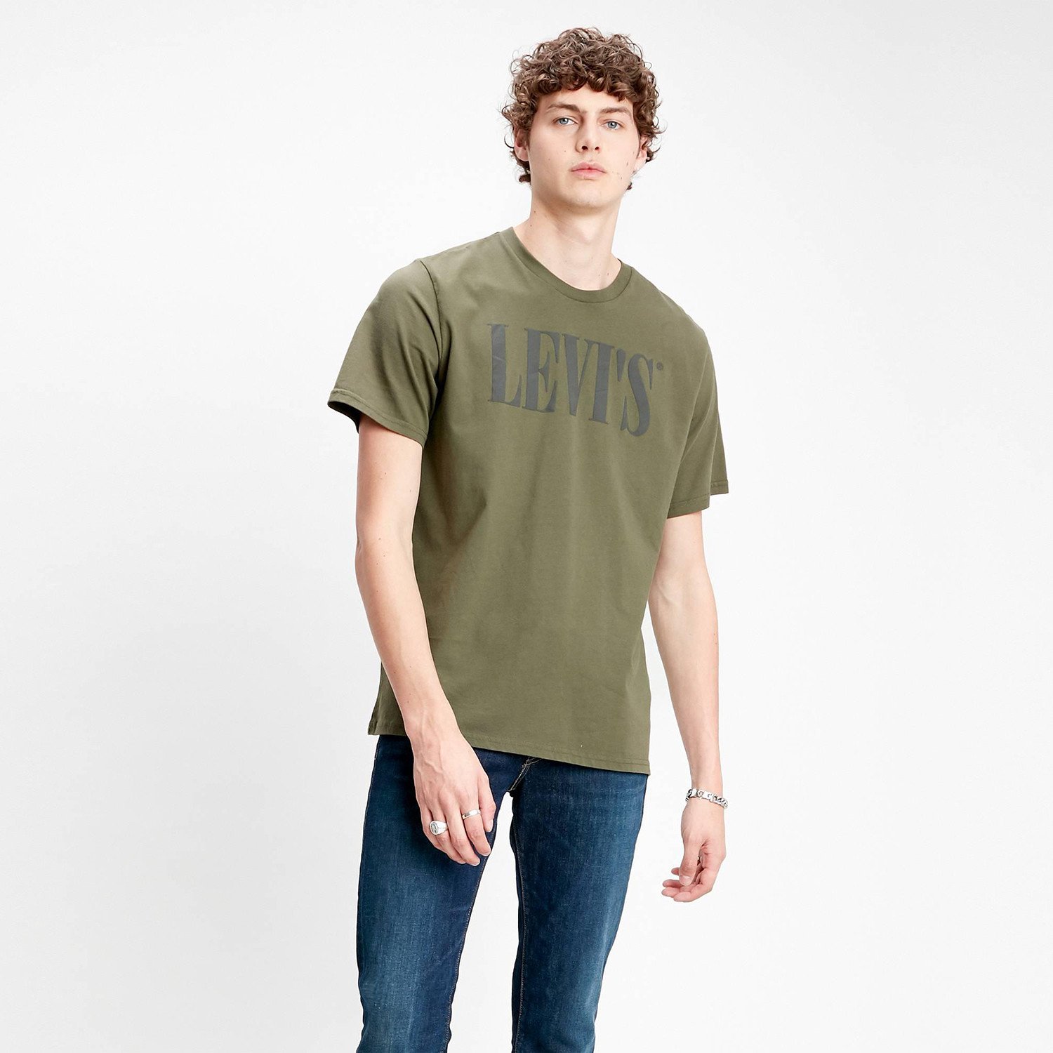Levis-Oversized-Graphic-Oversized-Tee-Log-9000043184_26101