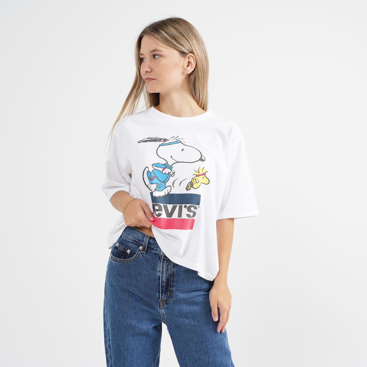 Levis-x-Snoopy-Graphic-Boxy-Γυναικεία-Μπλούζα-9000054227_26106