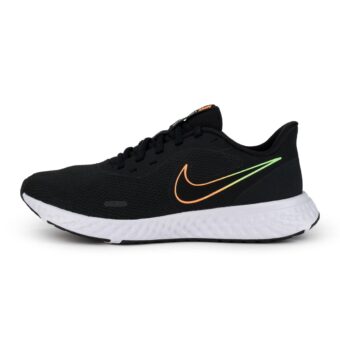 NIKE REVOLUTION 5