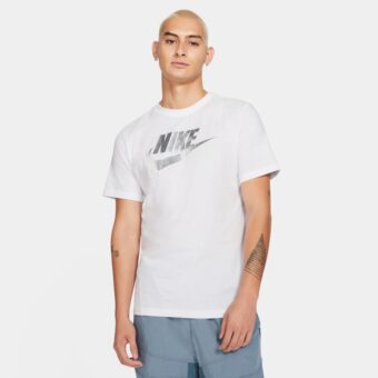 NIKE SPORTSWEAR T-SHIRT