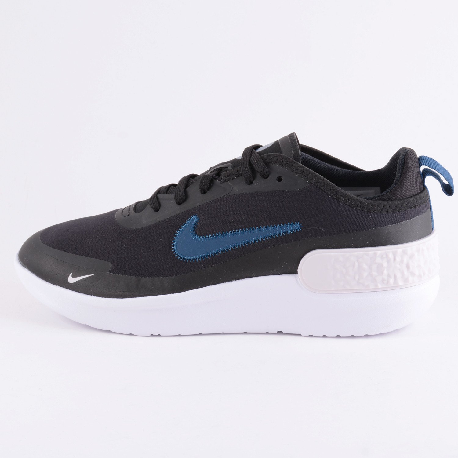 Nike-Amixa-Womens-Shoes-9000043852_43049