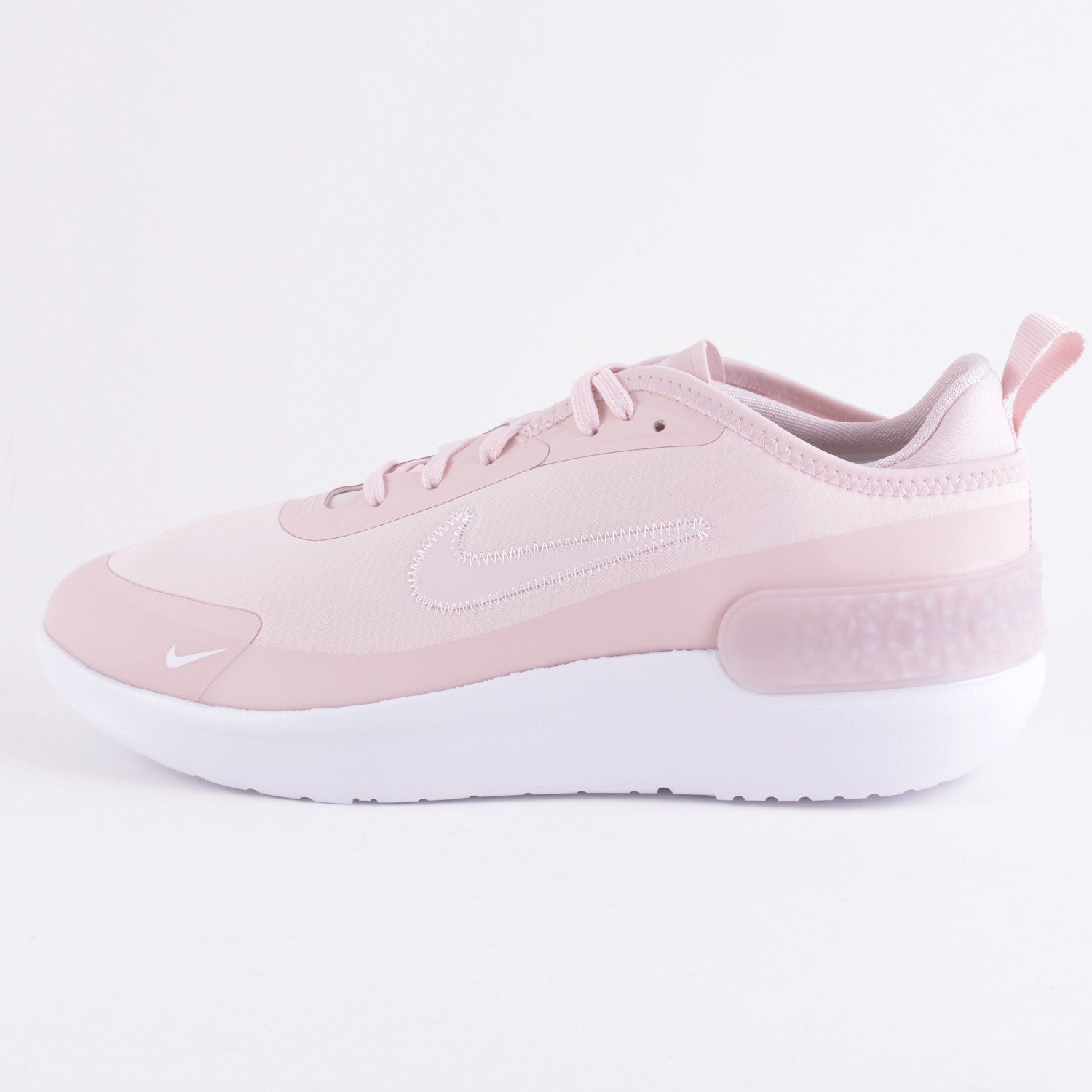 Nike-Amixa-Womens-Shoes-9000043854_43051