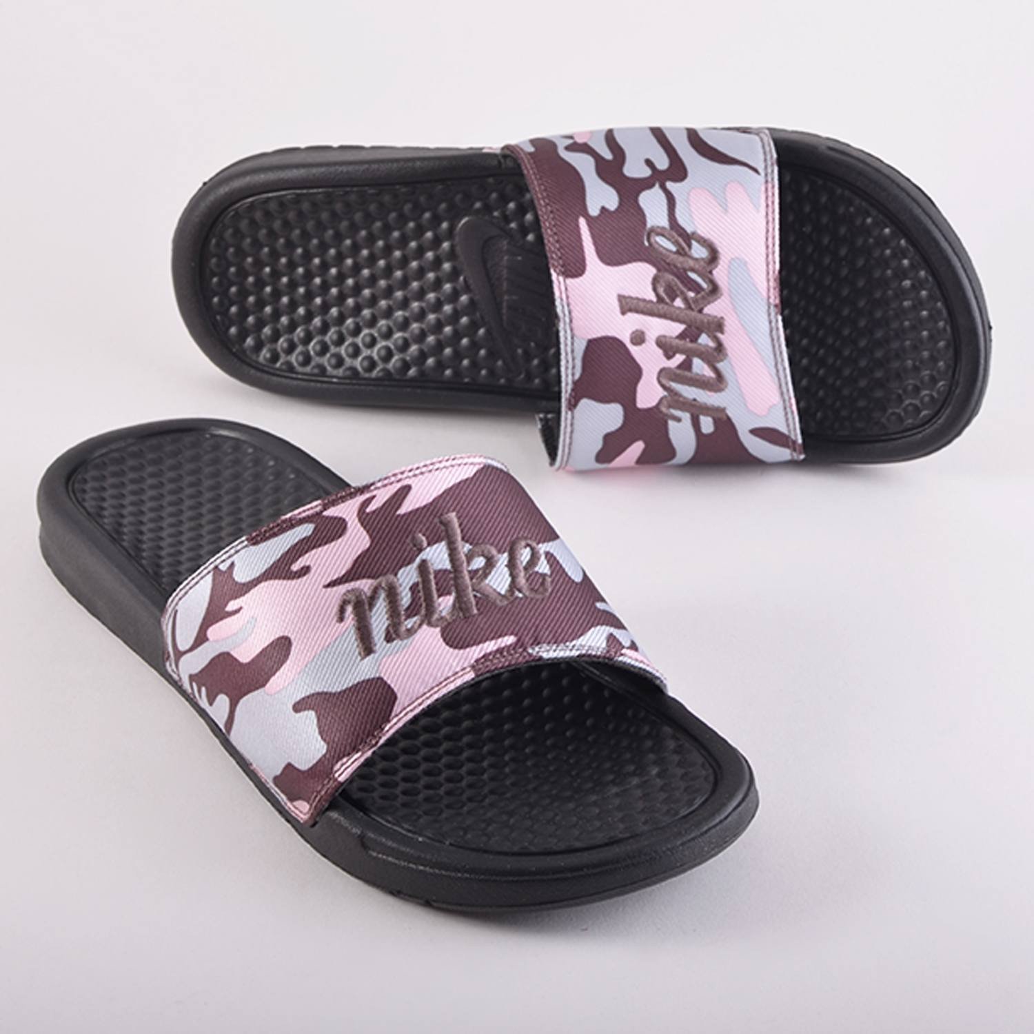 Nike-Benassi-Jdi-Txt-Se-Γυναικείες-Slides-9000025108_37789