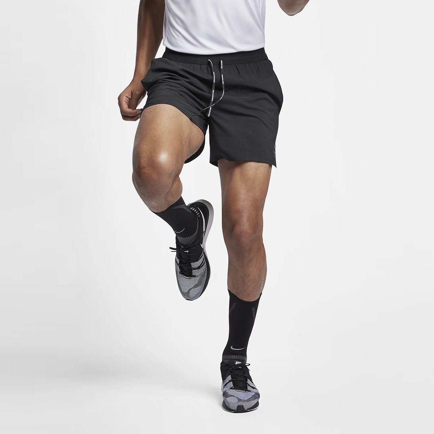 Nike-M-Flx-Stride-MenS-Short-5In-Bf-9000049607_8621