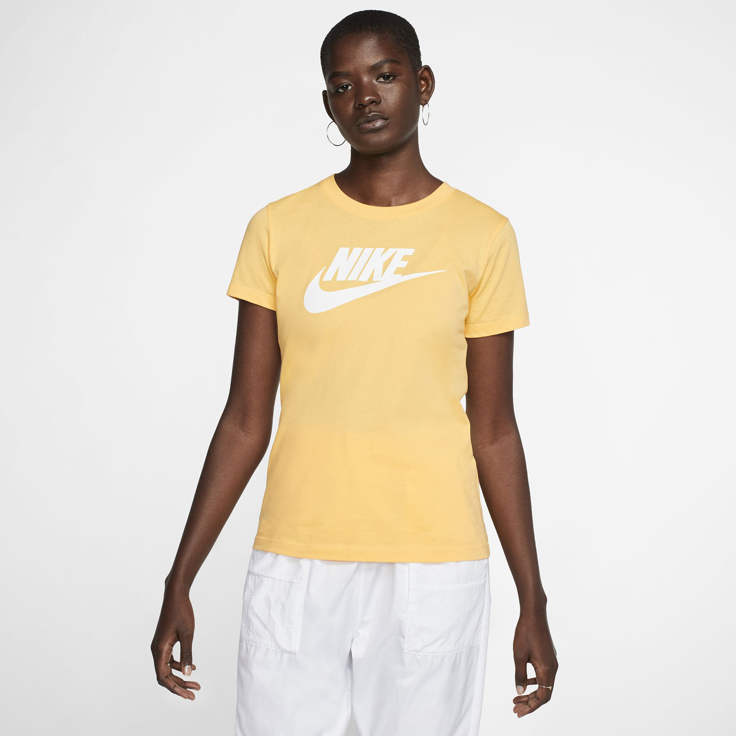 Nike-Sportswear-Essential-Womeens-Tee-9000052400_45408