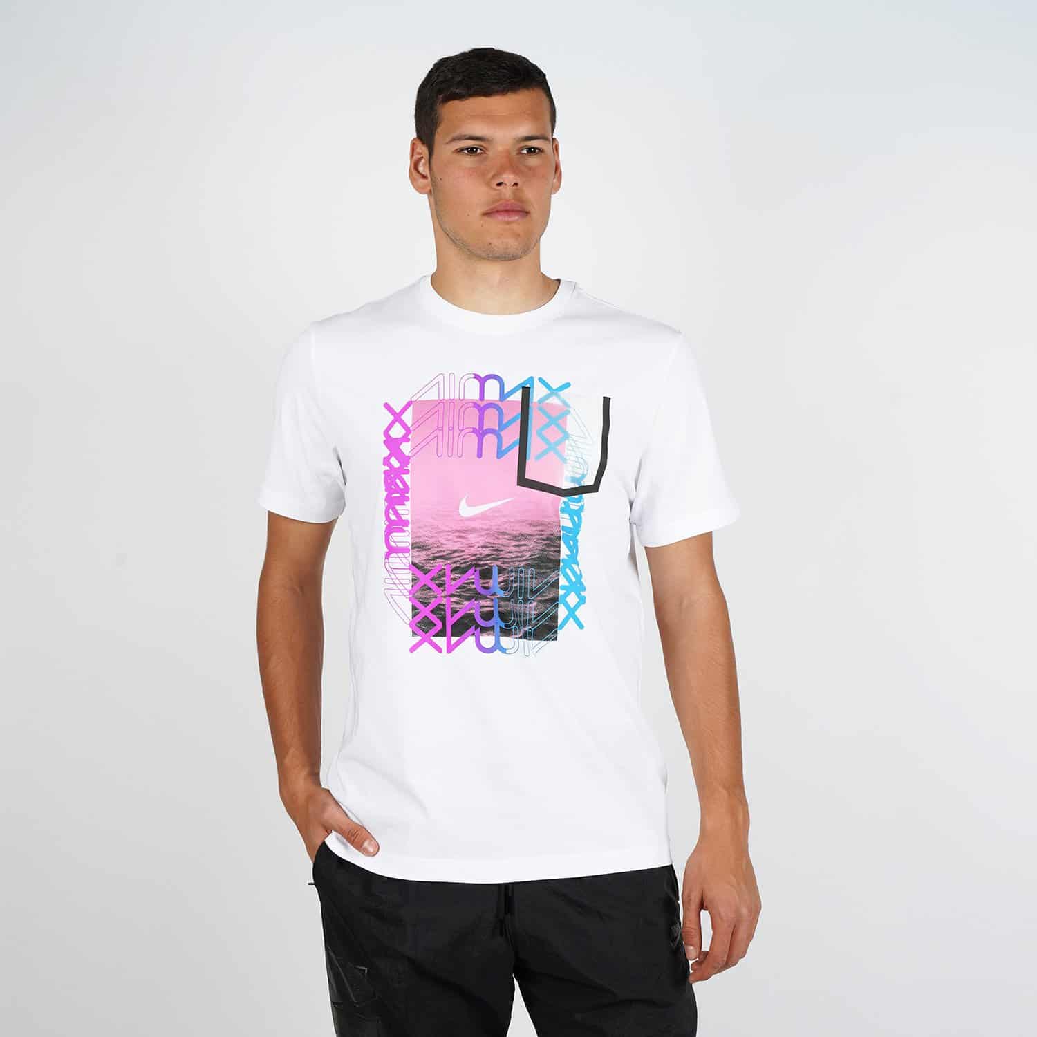 Nike-Sportswear-Sneaker-Control-5-MenS-T-Shirt-9000044209_1539