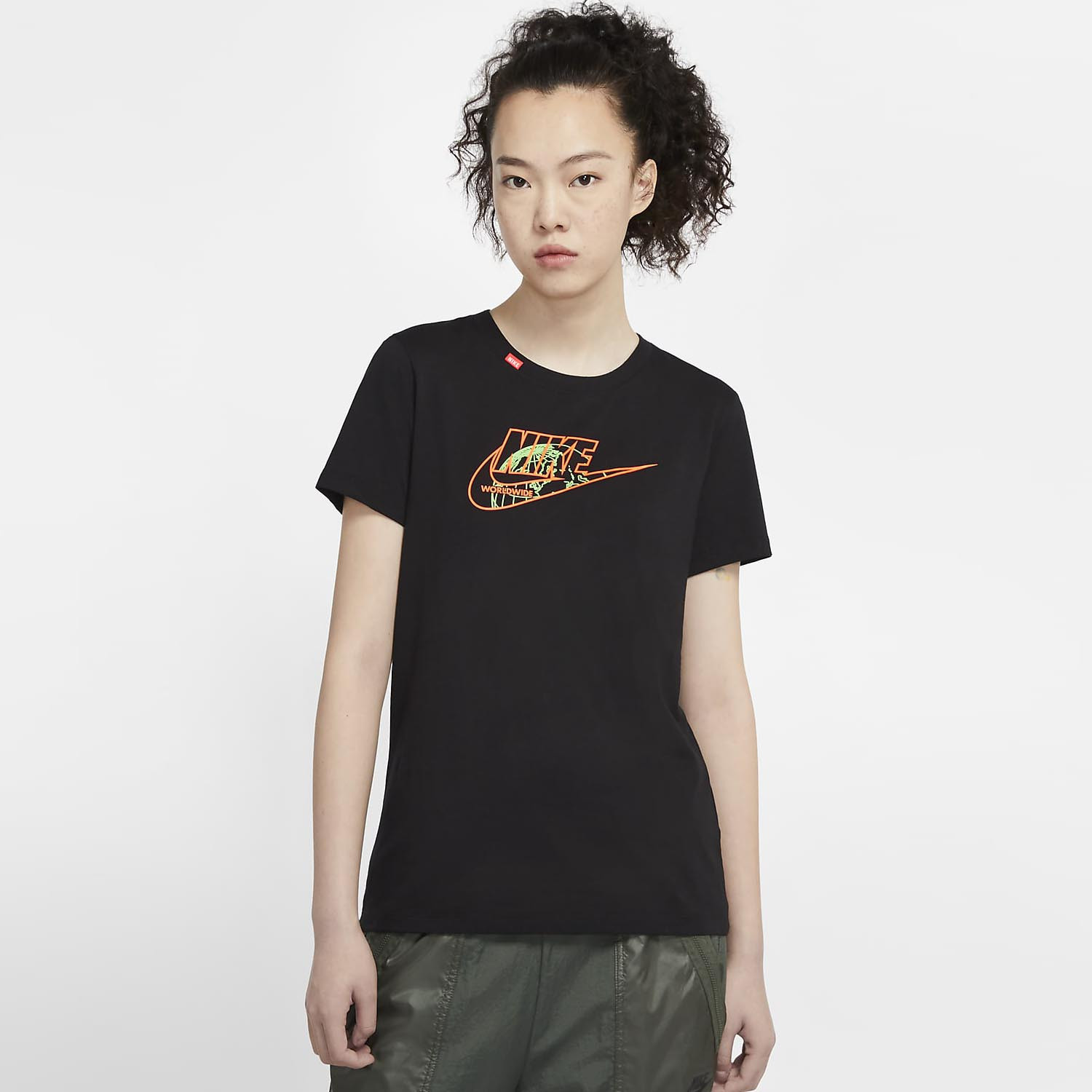 Nike-Sportswear-Worldwide-1-Γυναικεία-Μπλούζα-9000056585_1469