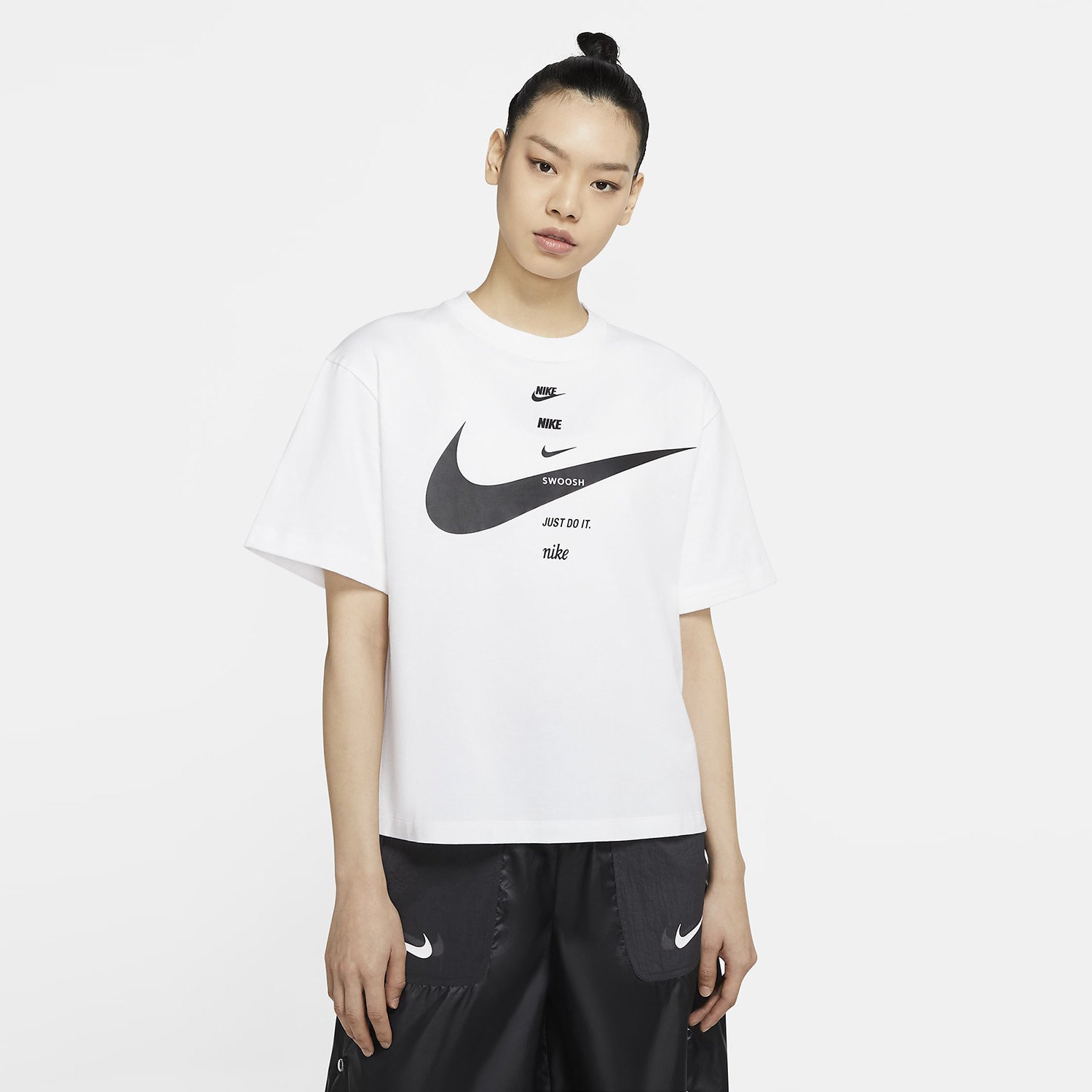 Nike-Sportswear-Γυναικείο-T-Shirt-9000056446_1540