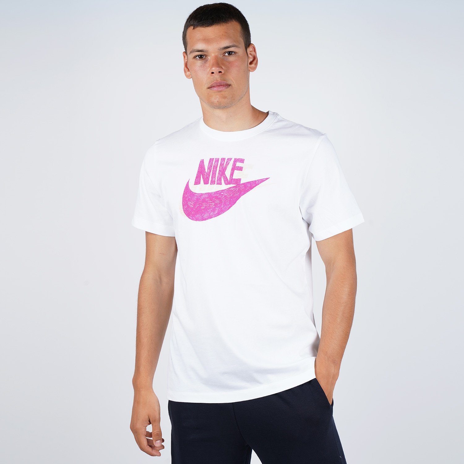 Nike-Sportswears-Mens-Hand-Drawn-Logo-Tee-9000052792_45526