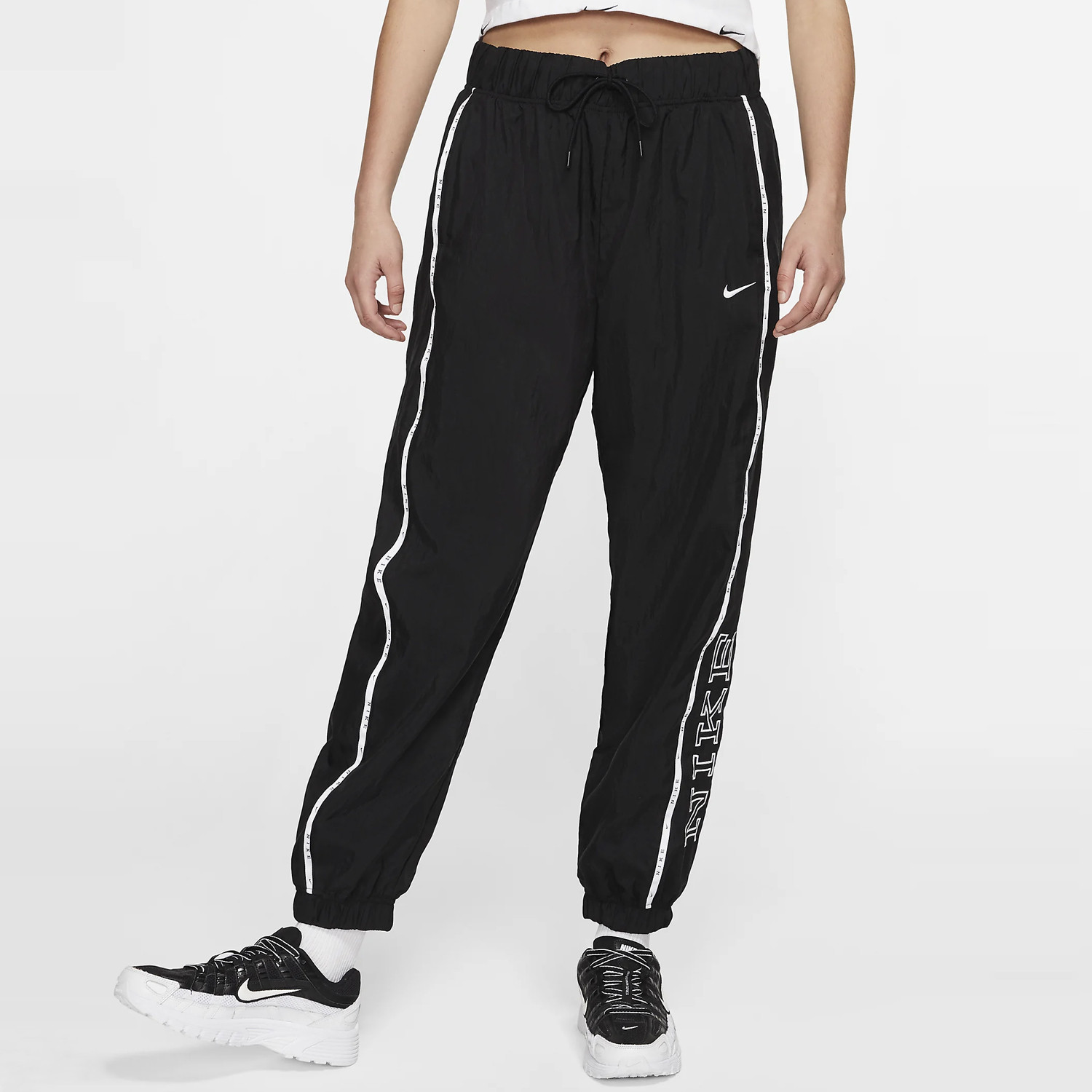 Nike-Womens-Sportswear-Woven-Pants-9000044175_8516