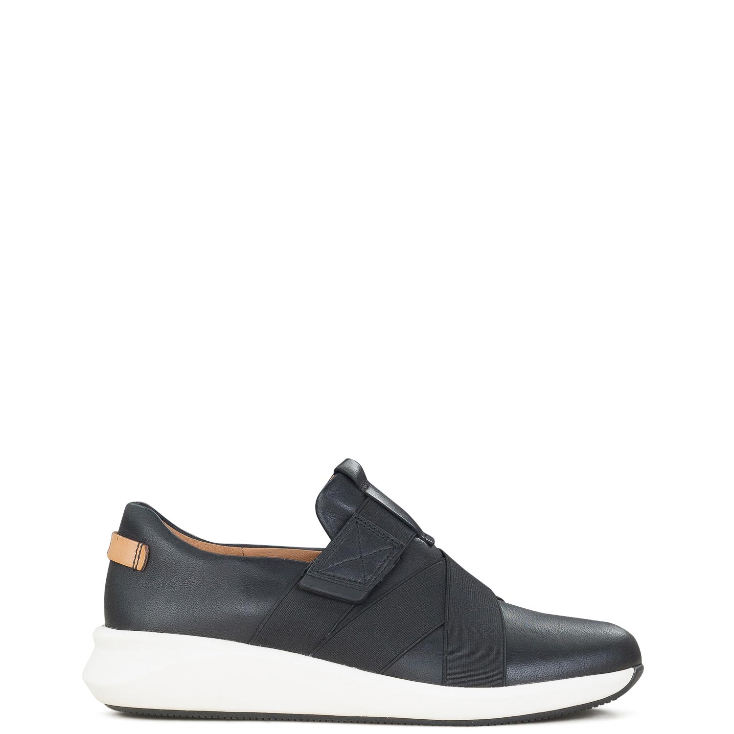 Sneakers γυναικεία Clarks Μαύρο Un Rio Strap Sneakers γυναικεία Clarks Μαύρο Un Rio Strap