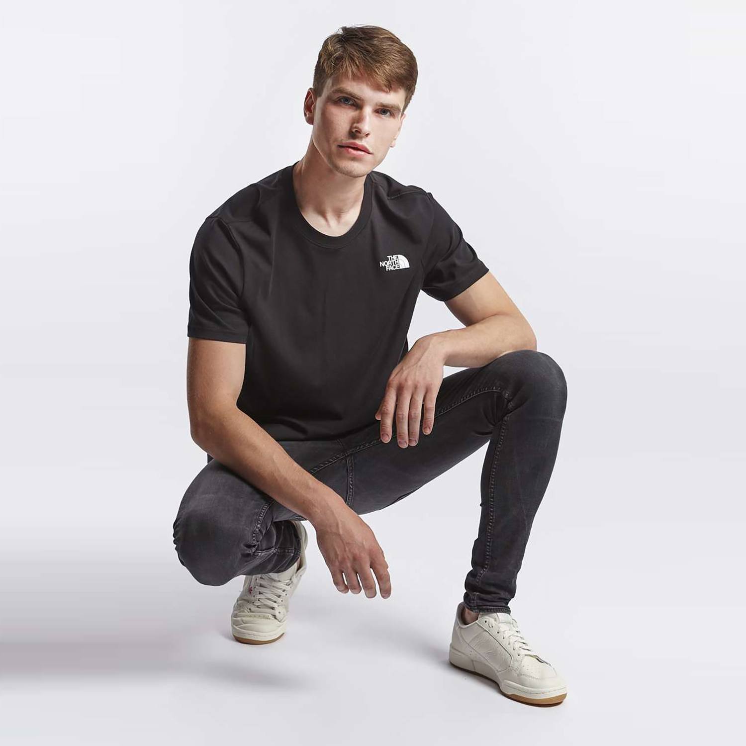 THE-NORTH-FACE-Redbox-Celebration-T-Shirt-20804110283_4617