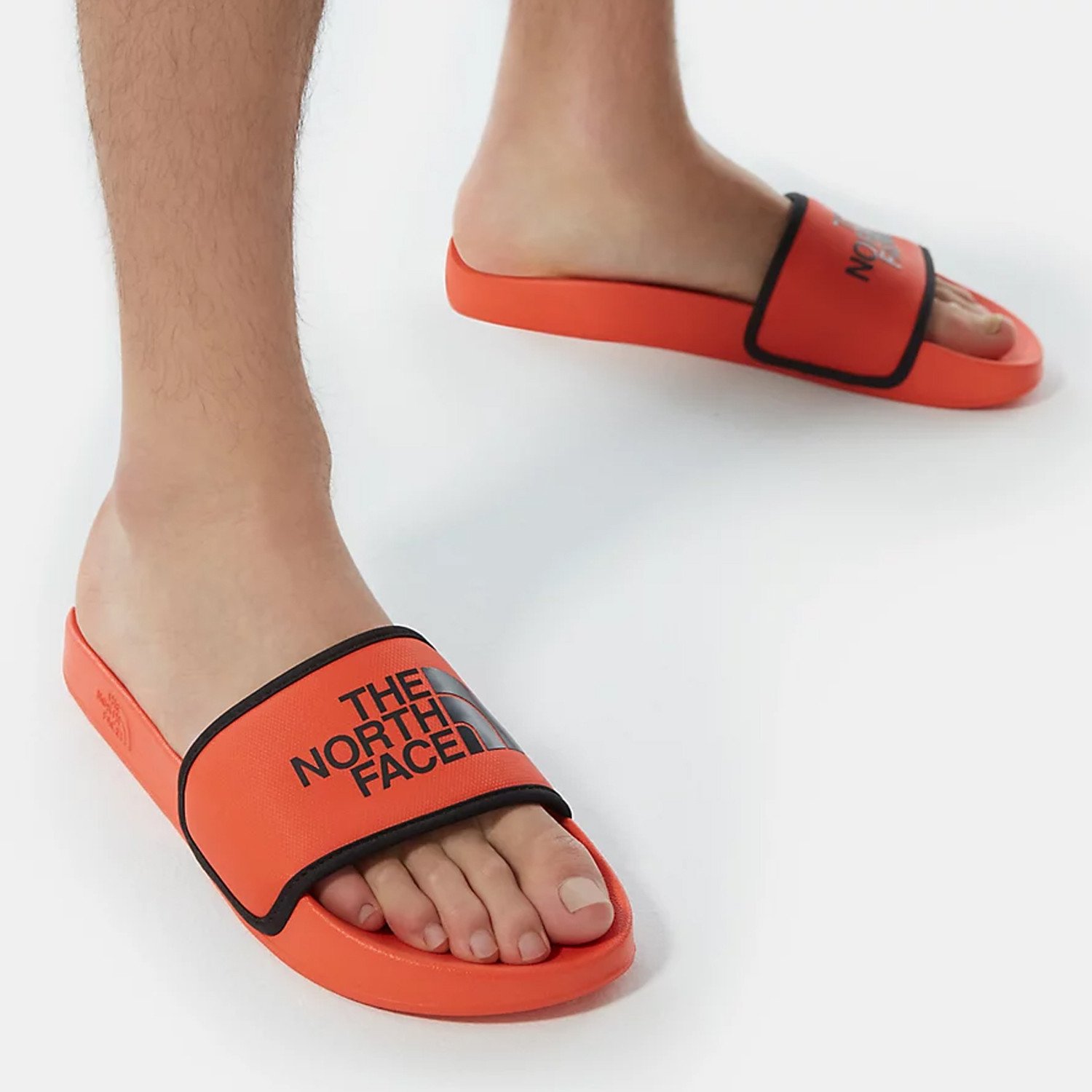 The-North-Face-M-Basecamp-Slide-Iii-9000073448_51576