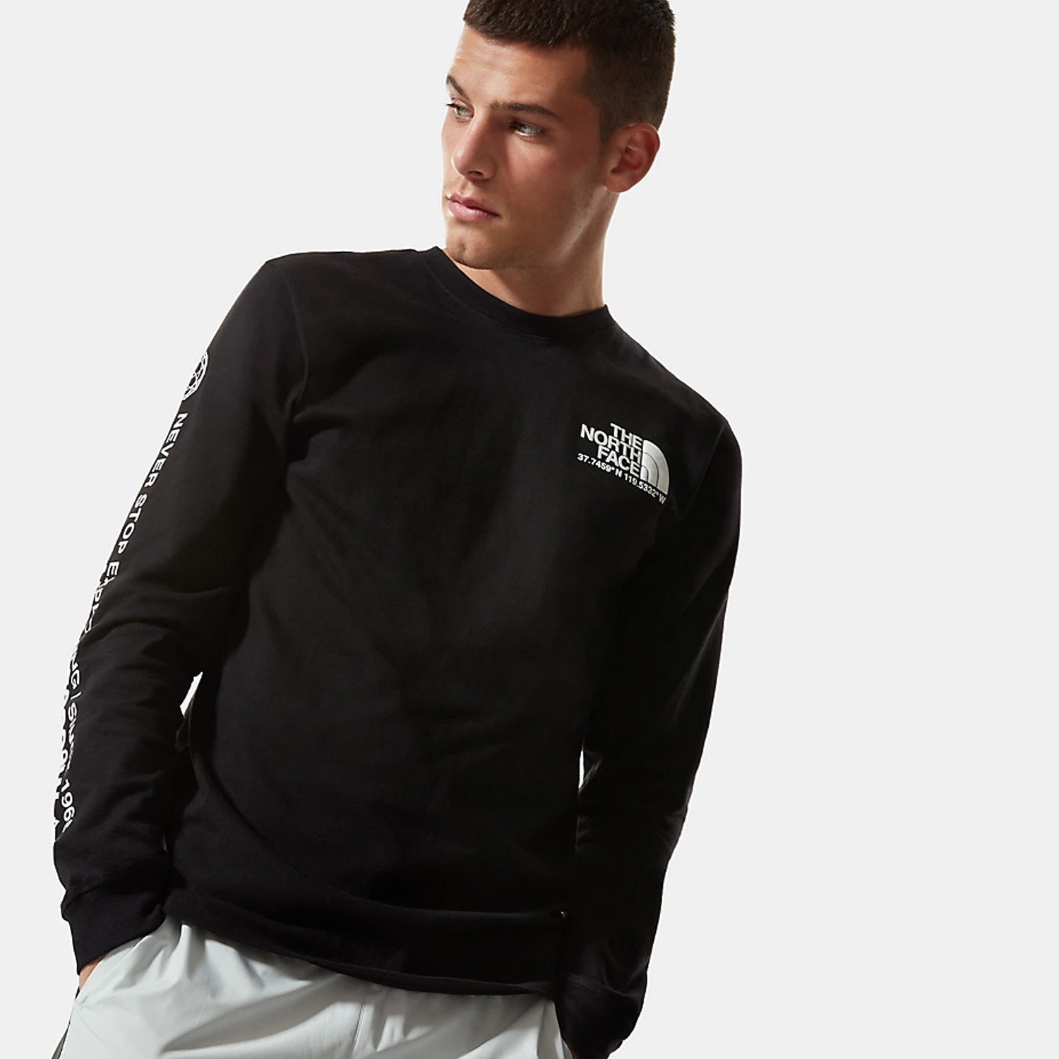 The-North-Face-M-Coordinates-Ls-Tee-9000073421_51507