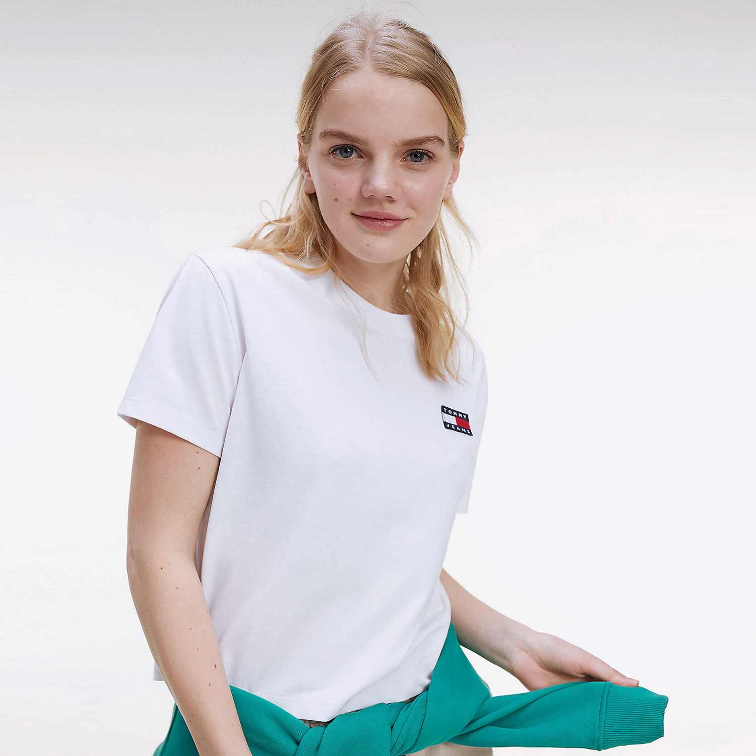 Tommy-Jeans-Badge-Γυναικεία-Μπλούζα-9000063104_1539