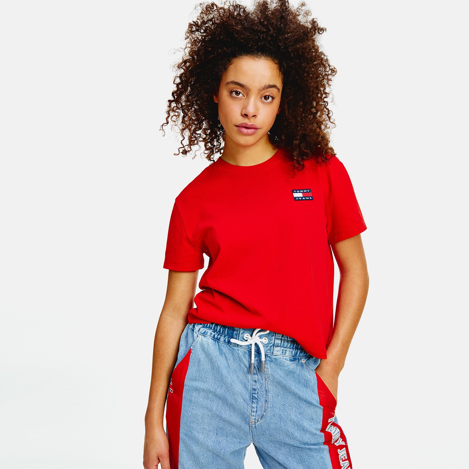 Tommy-Jeans-Badge-Γυναικείο-T-Shirt-9000074678_45072