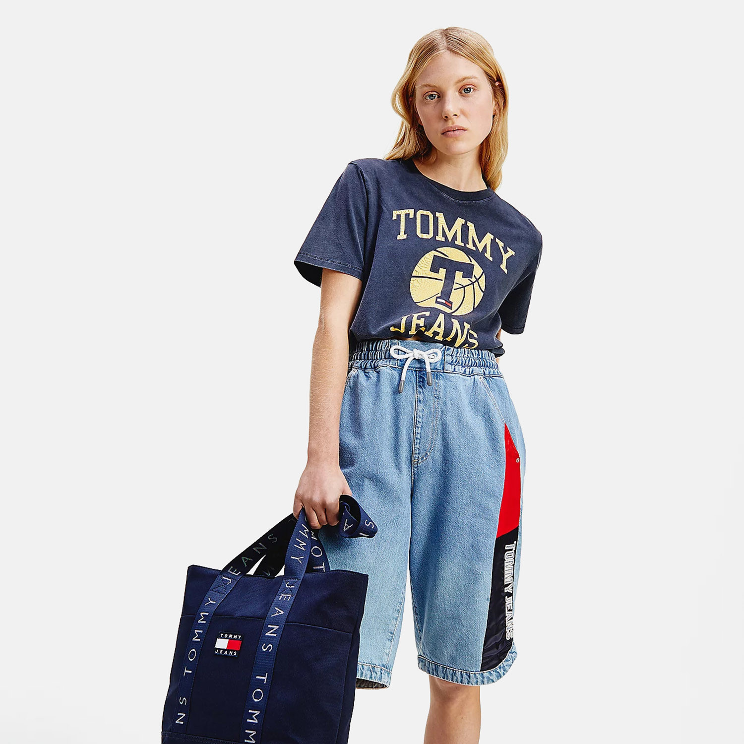 Tommy-Jeans-Tjw-Bxy-Crop-Cracked-Logo-Tee-9000074696_45076