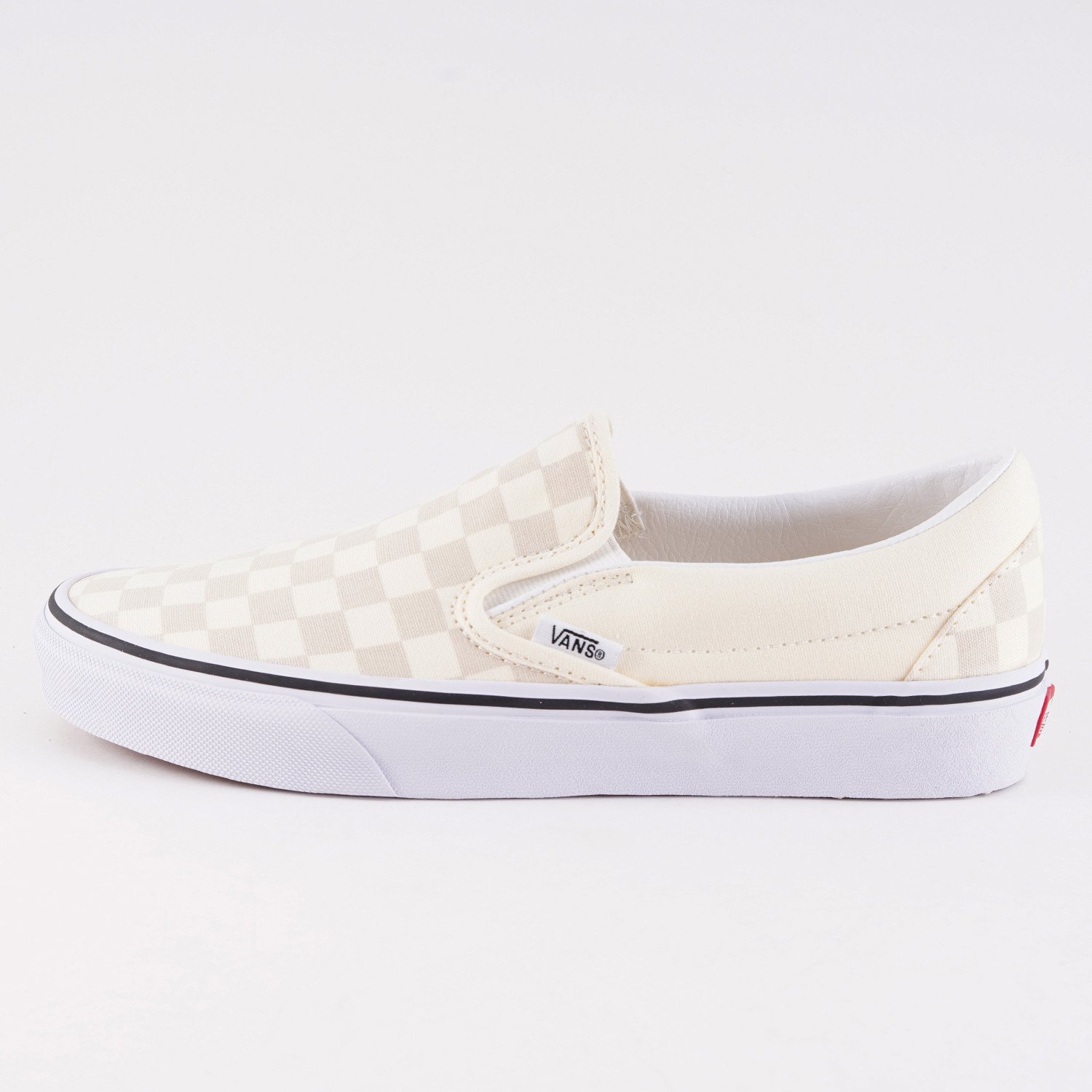 Vans-Ua-Classic-Slip-On-Unisex-Shoes-9000049024_44460