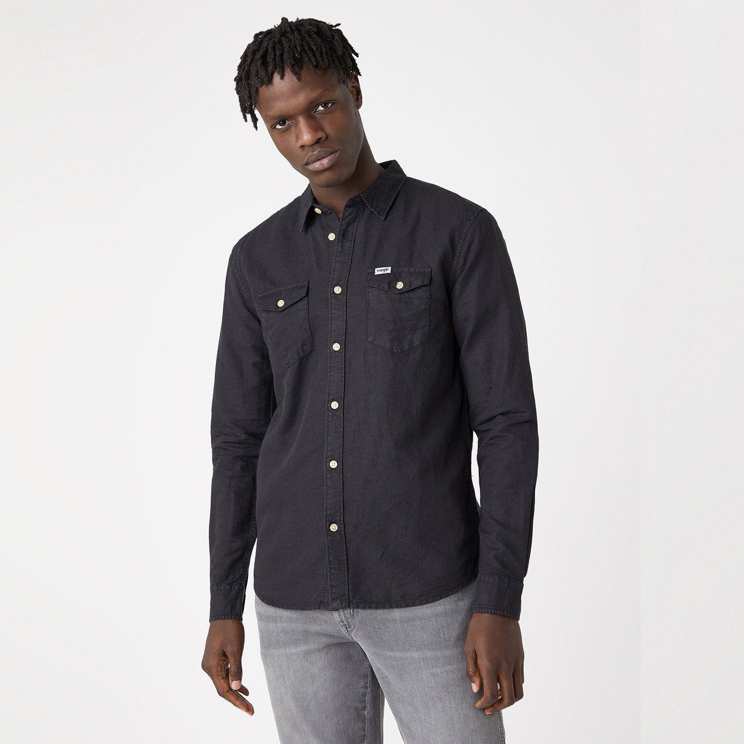 Wrangler-Two-Pocket-Flap-Shirt-In-Faded-Black-Ανδρικό-Πουκάμισο-9000075250_1941