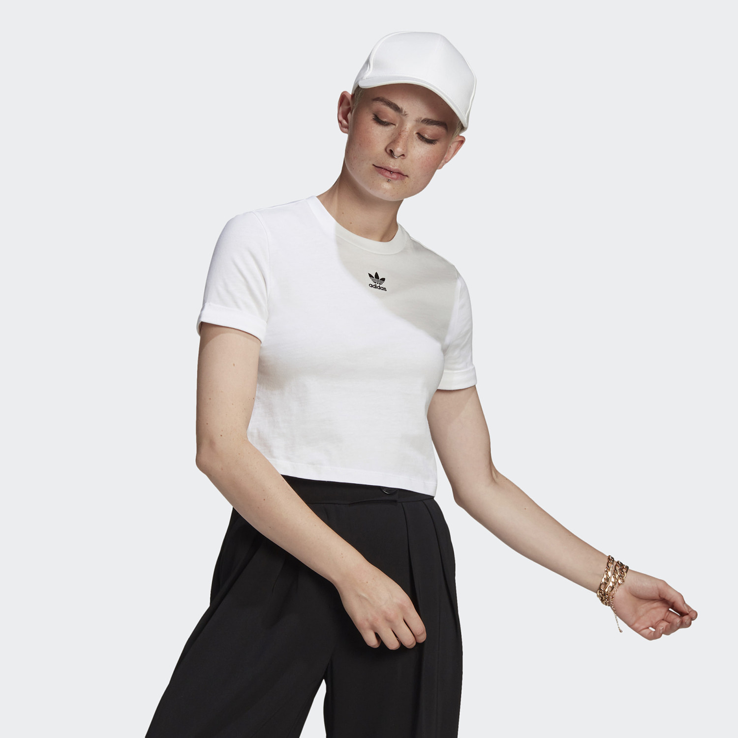 adidas-Originals-Adicolor-Classics-Roll-Up-Sleeve-Crop-Top-Γυναικείο-T-Shirt-9000068573_1539