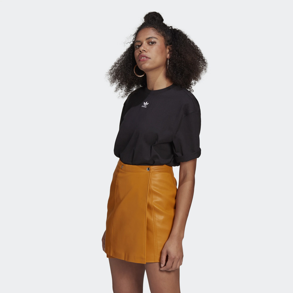 adidas-Originals-Adicolor-Essential-Γυναικείο-T-Shirt-9000068828_1469