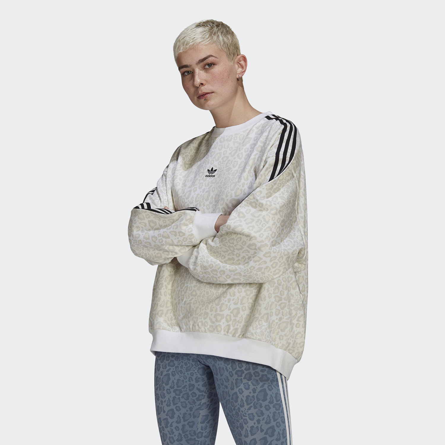 adidas-Originals-Crew-Animal-Print-Γυναικείο-Φούτερ-9000074421_51734