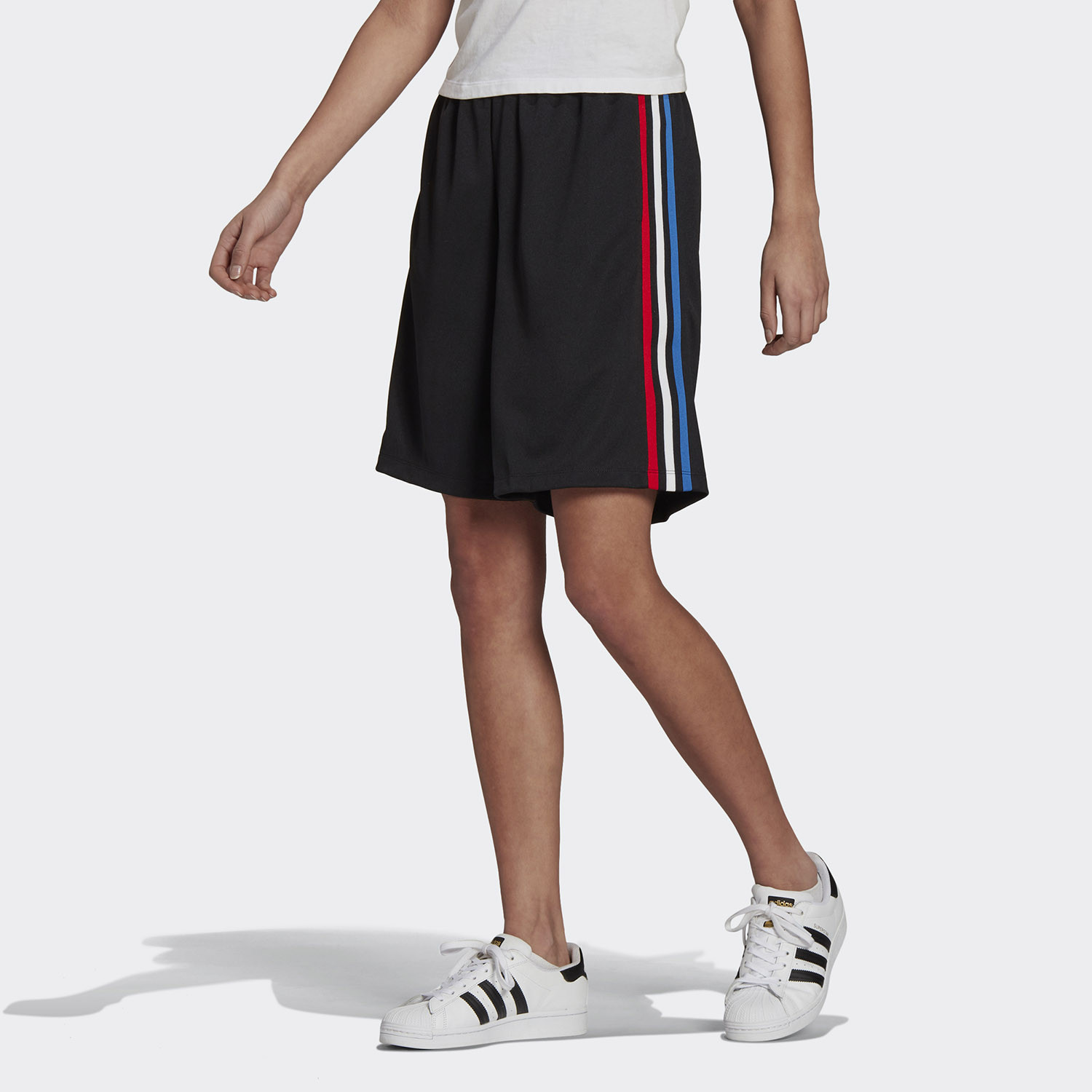 adidas-Originals-Shorts-Pb-9000068628_1469
