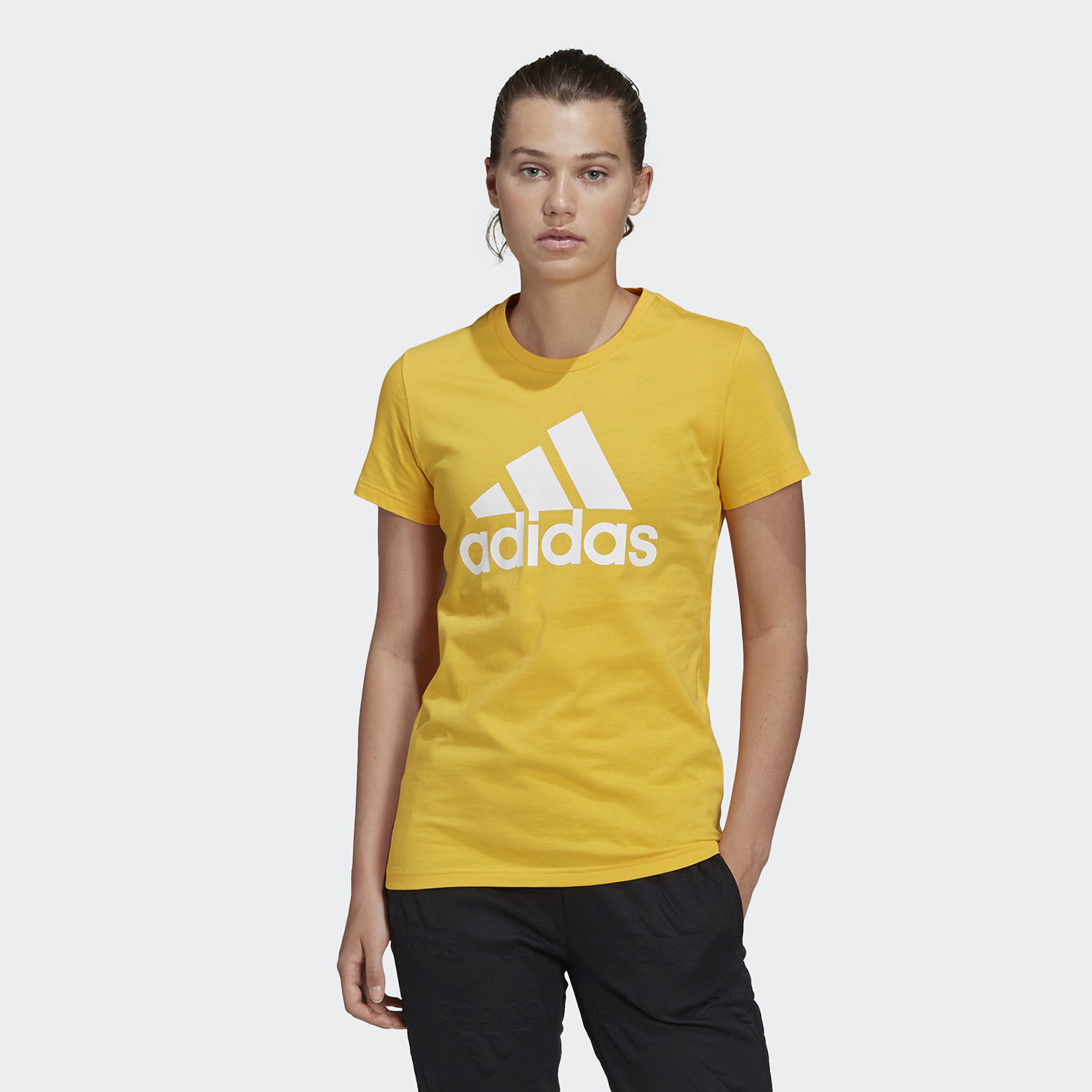 adidas-Performance-Badge-Of-Sports-Γυναικεία-Μπλούζα-9000060063_39770