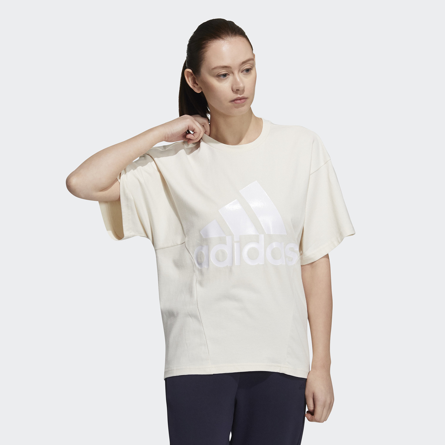 adidas-Performance-Badge-of-Sport-Γυναικείο-T-shirt-9000068419_9644