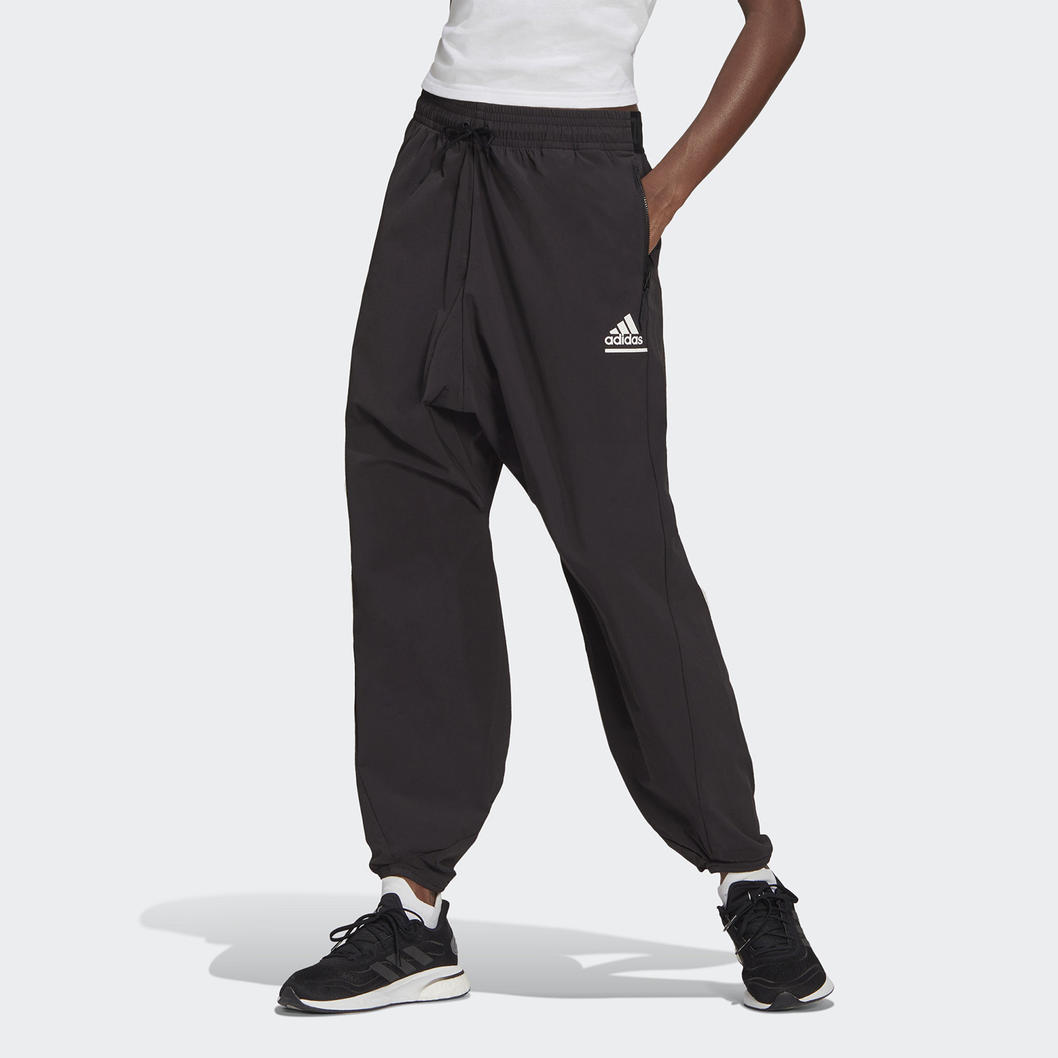 adidas-Performance-Z.N.E.-Low-Cut-Γυναικεία-Φόρμα-9000074378_1469