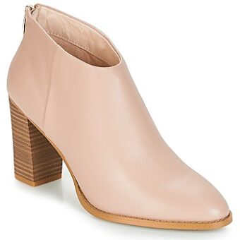 Μποτίνια André ADRIANA ΣΤΕΛΕΧΟΣ: Δέρμα & ΕΠΕΝΔΥΣΗ: Συνθετικό και ύφασμα & ΕΣ. ΣΟΛΑ: Δέρμα & ΕΞ. ΣΟΛΑ: Καουτσούκ