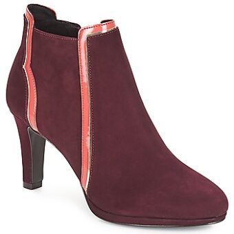 Μποτίνια André ERIKA ΣΤΕΛΕΧΟΣ: Δέρμα & ΕΠΕΝΔΥΣΗ: Συνθετικό και ύφασμα & ΕΣ. ΣΟΛΑ: Δέρμα & ΕΞ. ΣΟΛΑ: Καουτσούκ