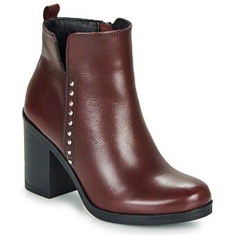 Μποτίνια André NOURA ΣΤΕΛΕΧΟΣ: Δέρμα & ΕΠΕΝΔΥΣΗ: Ύφασμα & ΕΣ. ΣΟΛΑ: Δέρμα & ΕΞ. ΣΟΛΑ: Καουτσούκ