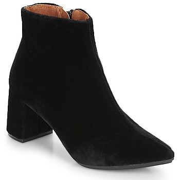 Μποτίνια Betty London JILOUTE ΣΤΕΛΕΧΟΣ: Ύφασμα & ΕΠΕΝΔΥΣΗ: Δέρμα & ΕΣ. ΣΟΛΑ: Δέρμα & ΕΞ. ΣΟΛΑ: Συνθετικό Μποτίνια Betty London JILOUTE ΣΤΕΛΕΧΟΣ: Ύφασμα & ΕΠΕΝΔΥΣΗ: Δέρμα & ΕΣ. ΣΟΛΑ: Δέρμα & ΕΞ. ΣΟΛΑ: Συνθετικό