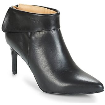 Μποτίνια Betty London JOMAMBA ΣΤΕΛΕΧΟΣ: Δέρμα & ΕΠΕΝΔΥΣΗ: Δέρμα & ΕΣ. ΣΟΛΑ: Δέρμα & ΕΞ. ΣΟΛΑ: Συνθετικό