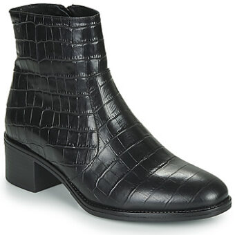 Μποτίνια Betty London NOUME ΣΤΕΛΕΧΟΣ: Ύφασμα & ΕΠΕΝΔΥΣΗ: Ύφασμα & ΕΣ. ΣΟΛΑ: Δέρμα & ΕΞ. ΣΟΛΑ: Καουτσούκ