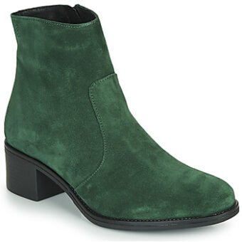 Μποτίνια Betty London NOUME ΣΤΕΛΕΧΟΣ: Ύφασμα & ΕΠΕΝΔΥΣΗ: Ύφασμα & ΕΣ. ΣΟΛΑ: Δέρμα & ΕΞ. ΣΟΛΑ: Καουτσούκ