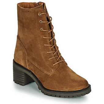 Μποτίνια Casual Attitude LIZY ΣΤΕΛΕΧΟΣ: Δέρμα & ΕΠΕΝΔΥΣΗ: Ύφασμα & ΕΣ. ΣΟΛΑ: Δέρμα & ΕΞ. ΣΟΛΑ: Συνθετικό