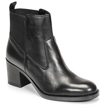 Μποτίνια Clarks MASCARPONE LO ΣΤΕΛΕΧΟΣ: Δέρμα & ΕΠΕΝΔΥΣΗ: Ύφασμα & ΕΣ. ΣΟΛΑ: Δέρμα & ΕΞ. ΣΟΛΑ: Συνθετικό