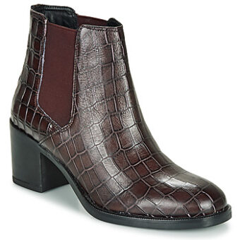 Μποτίνια Clarks MASCARPONE ΣΤΕΛΕΧΟΣ: Δέρμα & ΕΠΕΝΔΥΣΗ: Ύφασμα & ΕΣ. ΣΟΛΑ: Δέρμα & ΕΞ. ΣΟΛΑ: Συνθετικό