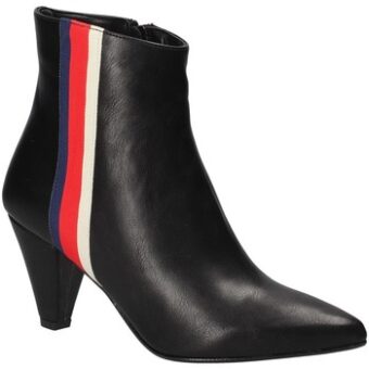 Μποτίνια Grace Shoes 1981