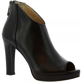 Μποτίνια Leonardo Shoes 136 FORMA 5126 NAPPA NERO Μποτίνια Leonardo Shoes 136 FORMA 5126 NAPPA NERO