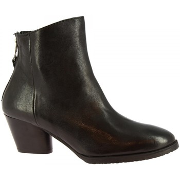 Μποτίνια Leonardo Shoes 4715 ROK NERO Μποτίνια Leonardo Shoes 4715 ROK NERO