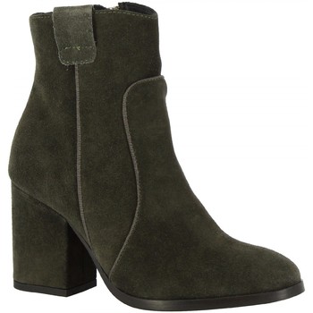 Μποτίνια Leonardo Shoes 5801/1 TRONCHETTO VELV. PEPPER GRO TOPO Μποτίνια Leonardo Shoes 5801/1 TRONCHETTO VELV. PEPPER GRO TOPO