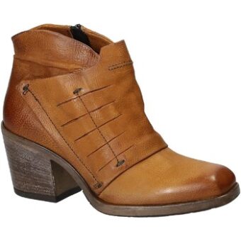 Μποτίνια Leonardo Shoes 687203 TAN