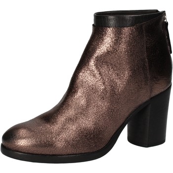 Μποτίνια Moma stivaletti bronze pelle AE271 Μποτίνια Moma stivaletti bronze pelle AE271