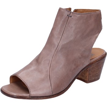 Μποτίνια Moma tronchetti beige pelle BX987 Μποτίνια Moma tronchetti beige pelle BX987